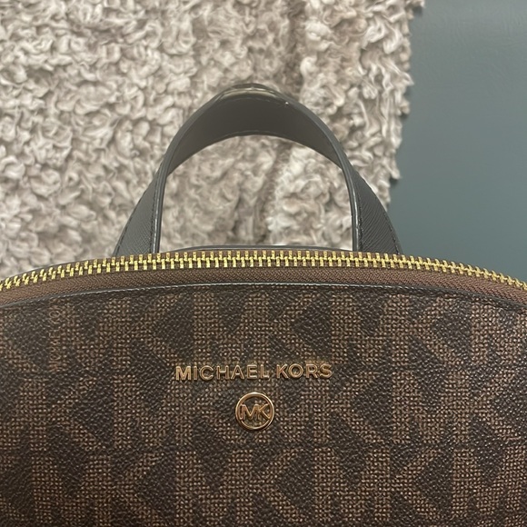 Michael Kors Large Cindy Backpack - Picture 2 of 10